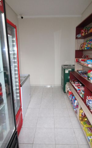 Apartamento para alugar com 60m², 2 quartos e 1 vagaÁrea comum - Mini Mercado