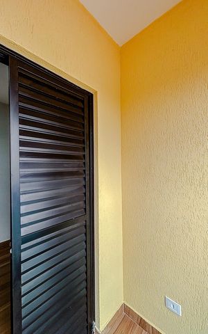 Casa de condomínio à venda com 96m², 2 quartos e 1 vagaVaranda