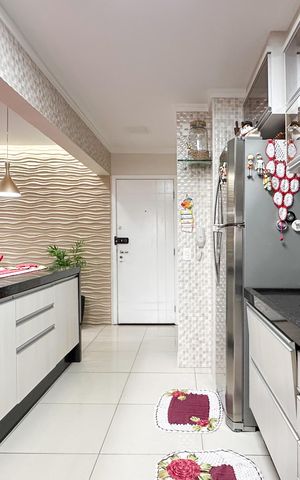 Apartamento à venda com 116m², 3 quartos e 2 vagas Apartamento à venda com 116m², 3 quartos e 2 vagasCozinha