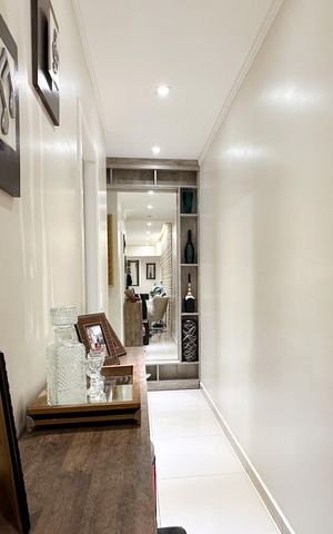 Apartamento à venda com 116m², 3 quartos e 2 vagas Apartamento à venda com 116m², 3 quartos e 2 vagasCorredor