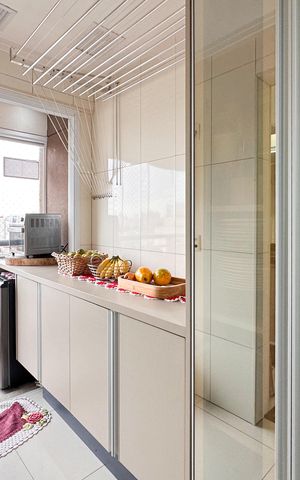 Apartamento à venda com 116m², 3 quartos e 2 vagas Apartamento à venda com 116m², 3 quartos e 2 vagasÁrea de Serviço