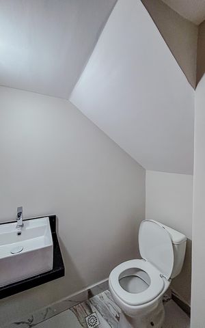 Casa de condomínio à venda com 86m², 2 quartos e 1 vagaLavabo