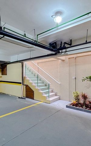 Casa de condomínio à venda com 86m², 2 quartos e 1 vagaGaragem