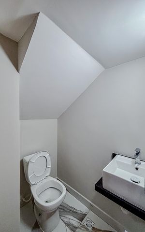 Casa de condomínio à venda com 86m², 2 quartos e 1 vagaLavabo
