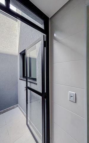 Casa de condomínio à venda com 86m², 2 quartos e 1 vagaÁrea de Serviço