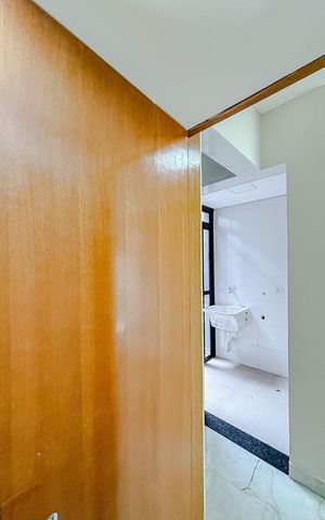 Casa de condomínio à venda com 86m², 2 quartos e 1 vagaLavabo
