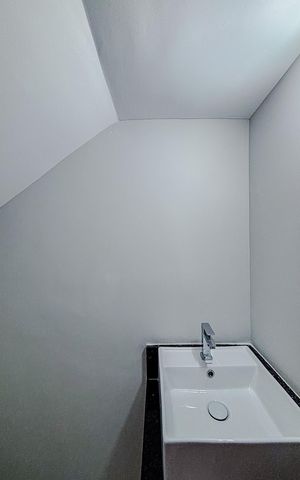 Casa de condomínio à venda com 86m², 2 quartos e 1 vagaLavabo