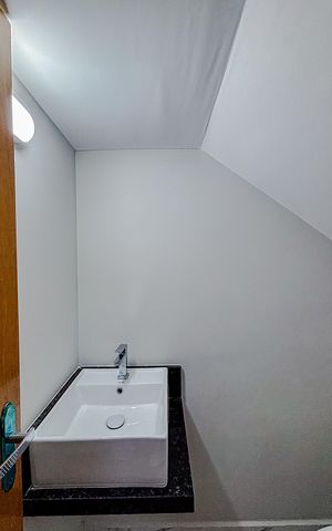 Casa de condomínio à venda com 90m², 2 quartos e 1 vagaLavabo