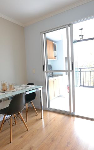 Apartamento para alugar com 66m², 2 quartos e 2 vagasSala