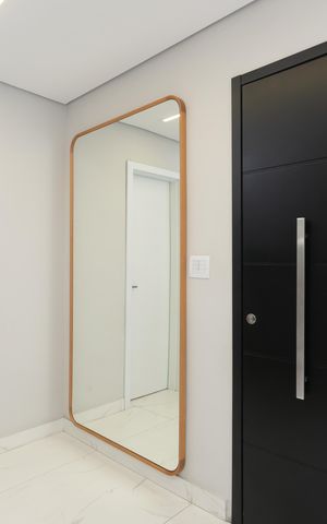 Casa para alugar com 240m², 4 quartos e 4 vagas Casa para alugar com 240m², 4 quartos e 4 vagasEntrada