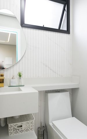 Casa para alugar com 240m², 4 quartos e 4 vagas Casa para alugar com 240m², 4 quartos e 4 vagasLavabo 1