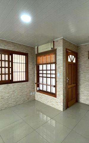 Casa à venda com 68m², 2 quartos e 1 vaga