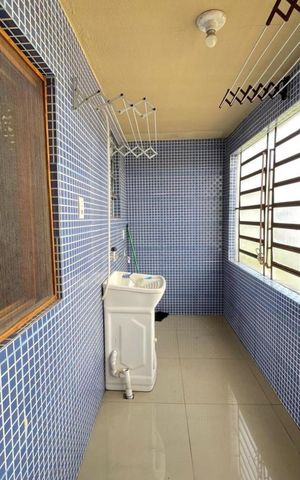 Casa à venda com 68m², 2 quartos e 1 vaga