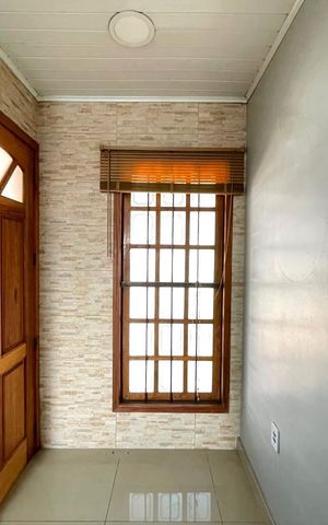Casa à venda com 68m², 2 quartos e 1 vaga