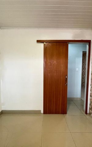 Casa à venda com 68m², 2 quartos e 1 vaga
