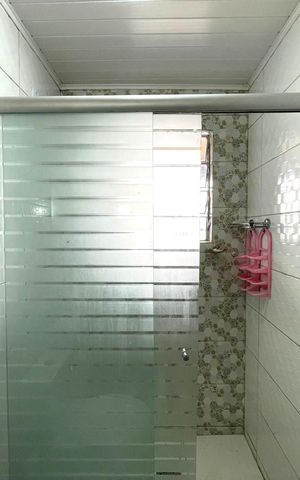 Casa à venda com 68m², 2 quartos e 1 vaga
