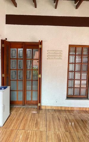 Casa à venda com 68m², 2 quartos e 1 vaga