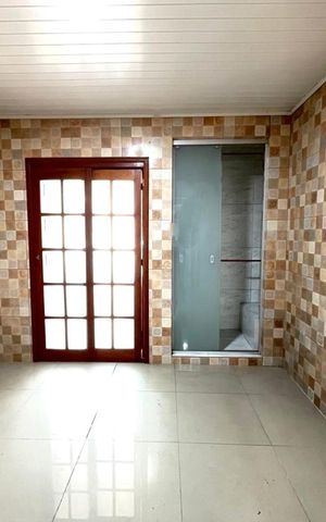 Casa à venda com 68m², 2 quartos e 1 vaga