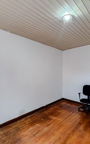 Casa para alugar com 120m², 2 quartos e 1 vagaQuarto 1