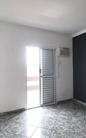 Casa à venda com 181m², 3 quartos e 2 vagas Casa à venda com 181m², 3 quartos e 2 vagasSuite