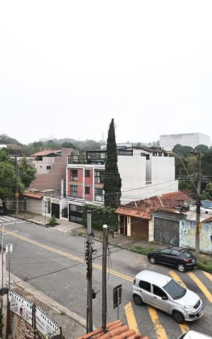 Casa à venda com 181m², 3 quartos e 2 vagas Casa à venda com 181m², 3 quartos e 2 vagasVista da suíte
