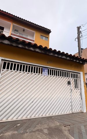 Casa à venda com 181m², 3 quartos e 2 vagas Casa à venda com 181m², 3 quartos e 2 vagasFachada + plaquinha SMNC-720