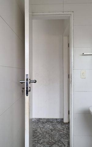 Casa à venda com 181m², 3 quartos e 2 vagas Casa à venda com 181m², 3 quartos e 2 vagasBanheiro