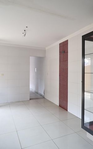 Casa à venda com 181m², 3 quartos e 2 vagas Casa à venda com 181m², 3 quartos e 2 vagasCozinha