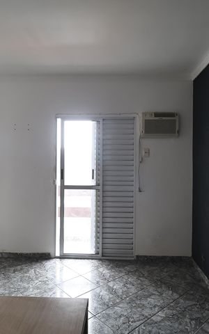Casa à venda com 181m², 3 quartos e 2 vagas Casa à venda com 181m², 3 quartos e 2 vagasSuite
