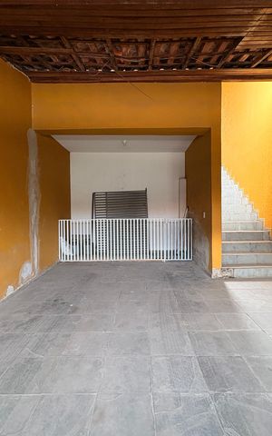 Casa à venda com 181m², 3 quartos e 2 vagas Casa à venda com 181m², 3 quartos e 2 vagasGaragem