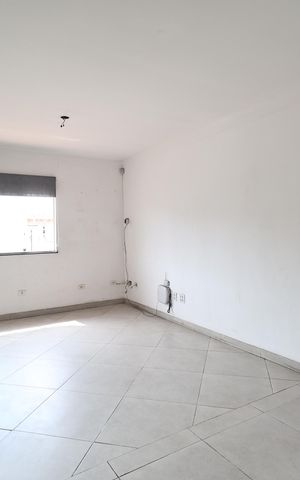 Casa à venda com 181m², 3 quartos e 2 vagas Casa à venda com 181m², 3 quartos e 2 vagasSala