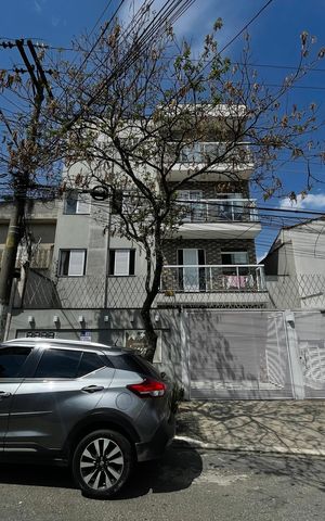 Apartamento à venda com 36m², 2 quartos e sem vaga Apartamento à venda com 36m², 2 quartos e sem vagaFachada + Placa