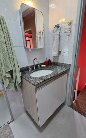Casa de condomínio à venda com 94m², 3 quartos e 2 vagas Casa de condomínio à venda com 94m², 3 quartos e 2 vagasBanheiro