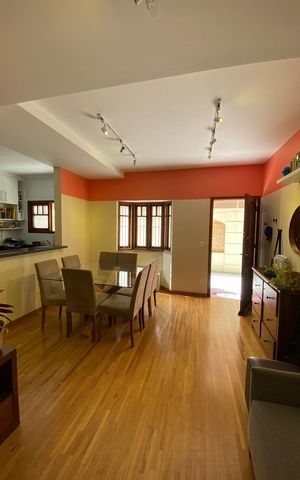 Casa de condomínio à venda com 94m², 3 quartos e 2 vagas Casa de condomínio à venda com 94m², 3 quartos e 2 vagasSala