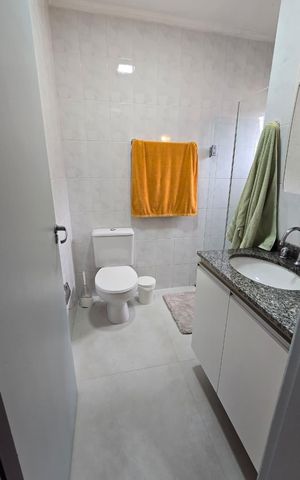 Casa de condomínio à venda com 94m², 3 quartos e 2 vagas Casa de condomínio à venda com 94m², 3 quartos e 2 vagasBanheiro