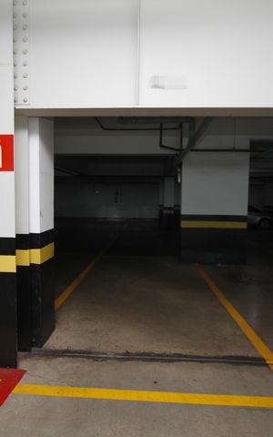 Apartamento para alugar com 274m², 4 quartos e 5 vagasGaragem