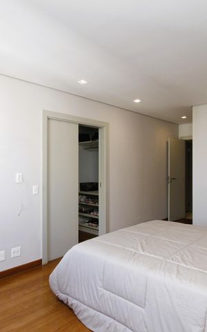 Apartamento para alugar com 274m², 4 quartos e 5 vagasQuarto 5 - Suíte