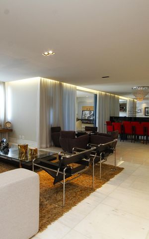 Apartamento para alugar com 274m², 4 quartos e 5 vagasSala