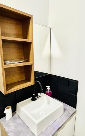 Casa para alugar com 20m², 1 quarto e sem vaga Casa para alugar com 20m², 1 quarto e sem vagaBanheiro