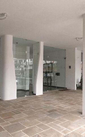 Apartamento para alugar com 126m², 3 quartos e 1 vagaÁrea Comum - Entrada do Prédio