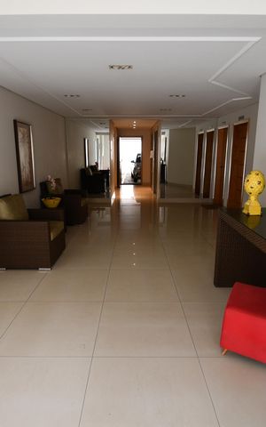 Apartamento para alugar com 70m², 2 quartos e 2 vagasHall social