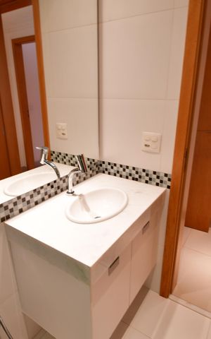 Apartamento para alugar com 70m², 2 quartos e 2 vagasBanheiro Social