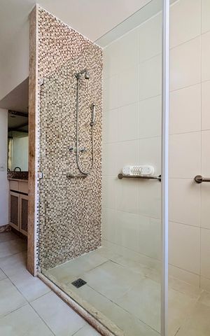 Apartamento para alugar com 348m², 5 quartos e 1 vaga Apartamento para alugar com 348m², 5 quartos e 1 vagaBanheiro Social 2
