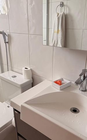 Apartamento à venda com 104m², 3 quartos e 2 vagas Apartamento à venda com 104m², 3 quartos e 2 vagasBanheiro social