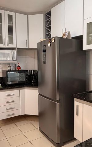 Apartamento à venda com 104m², 3 quartos e 2 vagas Apartamento à venda com 104m², 3 quartos e 2 vagasCozinha