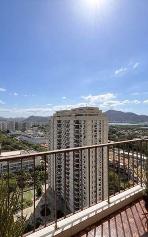 Apartamento à venda com 182m², 3 quartos e 2 vagas Apartamento à venda com 182m², 3 quartos e 2 vagasVaranda
