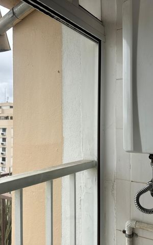 Apartamento à venda com 182m², 3 quartos e 2 vagas Apartamento à venda com 182m², 3 quartos e 2 vagasCozinha e Área de Serviço