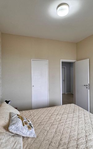 Apartamento à venda com 182m², 3 quartos e 2 vagas Apartamento à venda com 182m², 3 quartos e 2 vagasSuíte