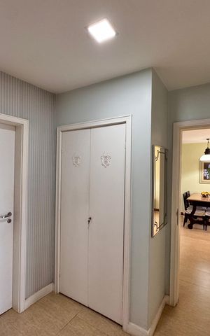 Apartamento à venda com 182m², 3 quartos e 2 vagas Apartamento à venda com 182m², 3 quartos e 2 vagasHall Dormitórios