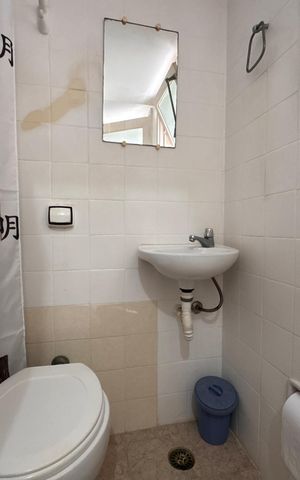 Apartamento à venda com 182m², 3 quartos e 2 vagas Apartamento à venda com 182m², 3 quartos e 2 vagasCozinha e Área de Serviço